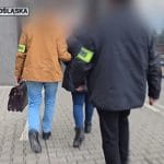 7 URZĘDASÓW WK/STAROSTWA WE WROCŁAWIU W RĘKACH POLICJI