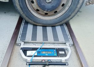 100 KONTROLI I 70 NARUSZEŃ – BEZ NIELEGALNYCH ZMIAN KONSTRUKCYJNYCH